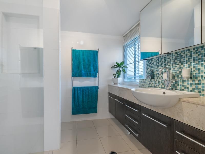 16 Telopia Avenue, Wavell Heights QLD 4012