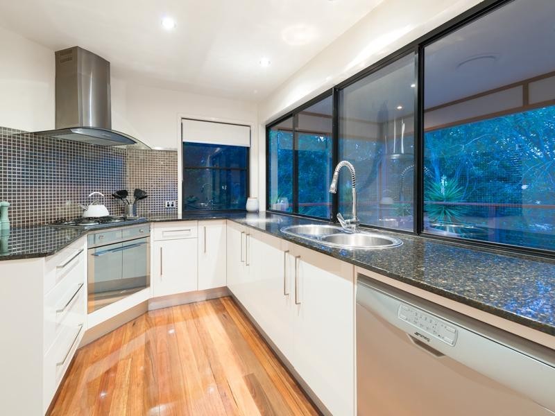 12a Hartfield Drive, Bardon QLD 4065