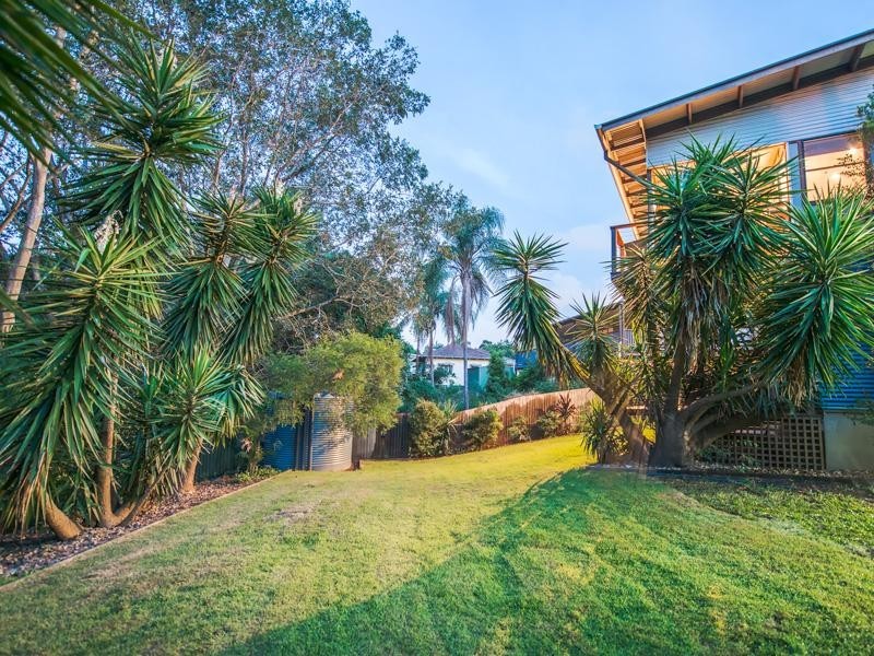 12a Hartfield Drive, Bardon QLD 4065