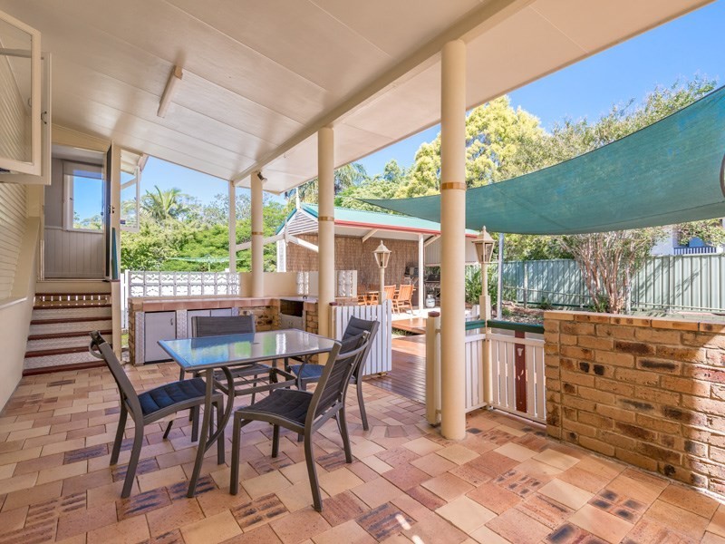 22 Lindale Street, Chermside West QLD 4032