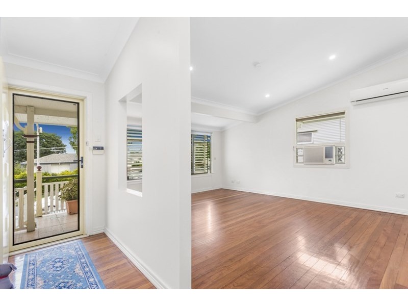 22 Lindale Street, Chermside West QLD 4032