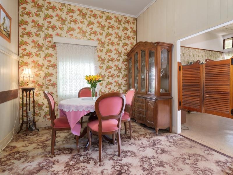 10 Pleasant Street, Red Hill QLD 4059