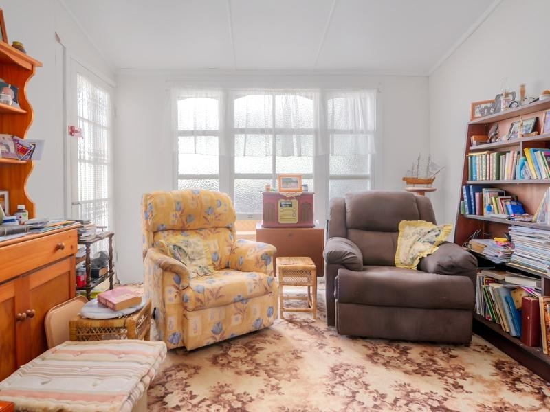 10 Pleasant Street, Red Hill QLD 4059