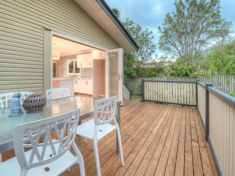 18 Glenhaven Street, Kedron QLD 4031