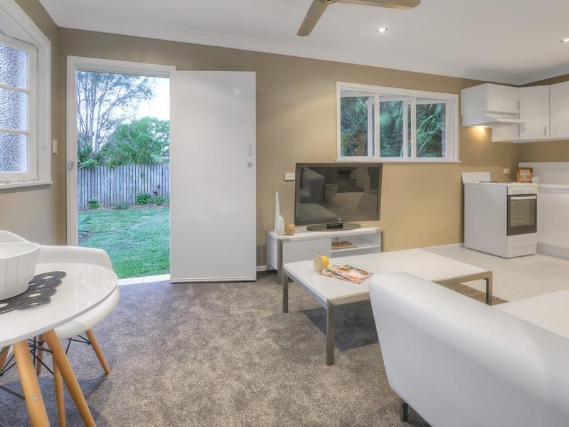 18 Glenhaven Street, Kedron QLD 4031