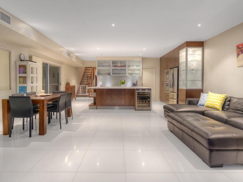 49 Main Avenue, Wilston QLD 4051