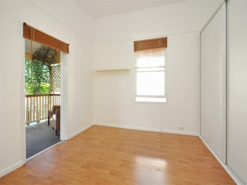 50 Grove Street, Albion QLD 4010