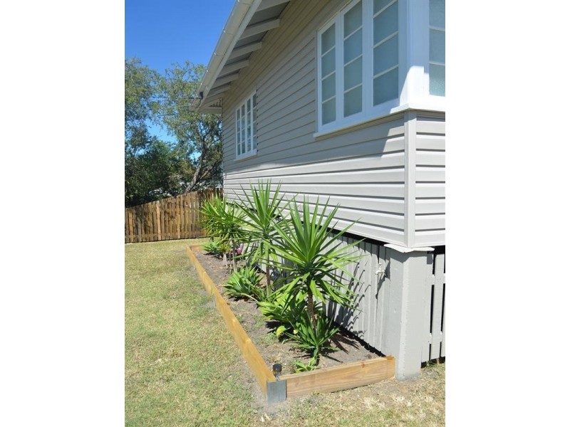 27 Fogarty Street, Stafford QLD 4053