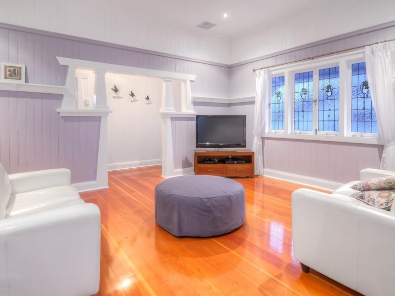 42 Devonshire Street, Ashgrove QLD 4060