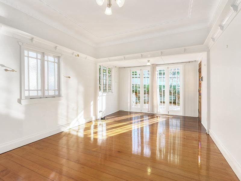 15 Graham Street, Windsor QLD 4030