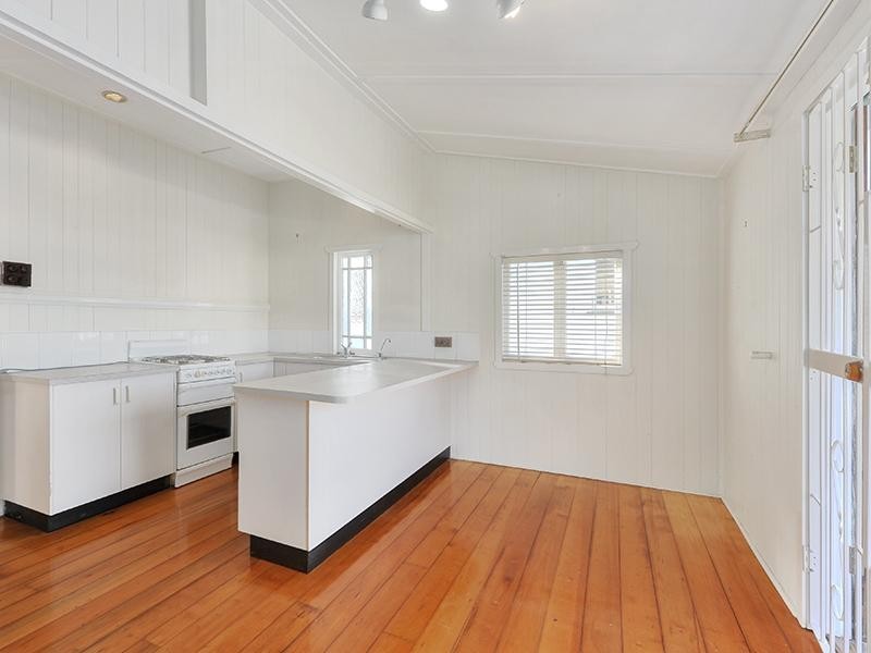 15 Graham Street, Windsor QLD 4030