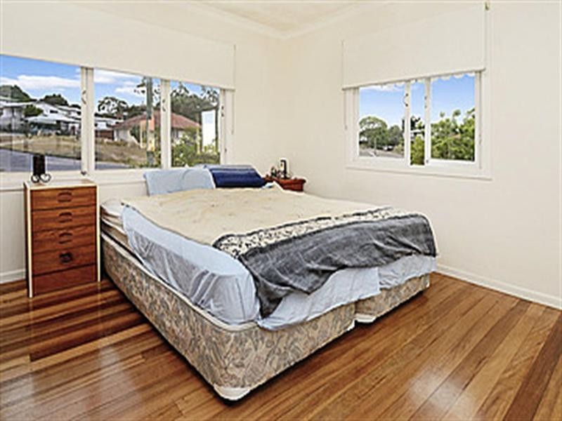 7 Winton Street, Stafford Heights QLD 4053