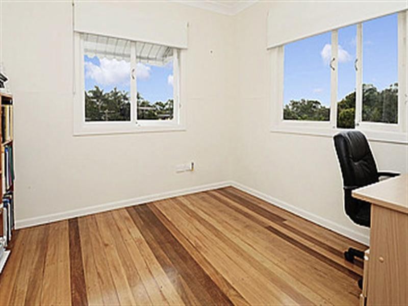 7 Winton Street, Stafford Heights QLD 4053