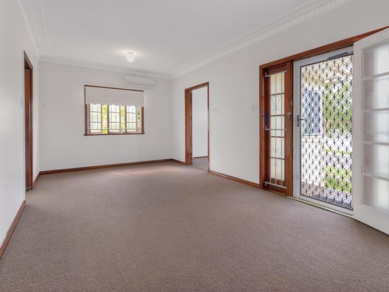 8 Percy Street, Zillmere QLD 4034