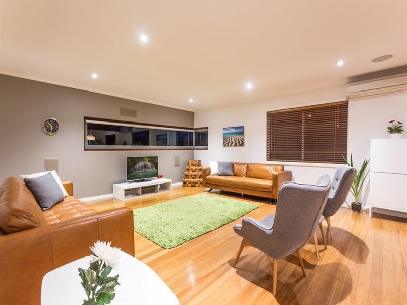 17 Wyman Street, Stafford Heights QLD 4053