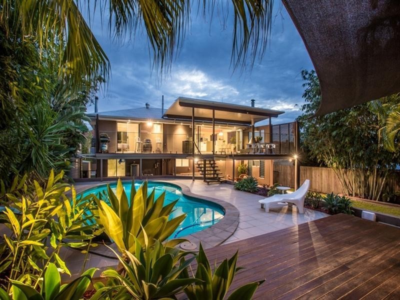 17 Wyman Street, Stafford Heights QLD 4053