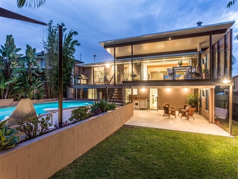 17 Wyman Street, Stafford Heights QLD 4053