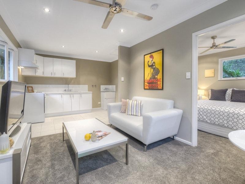 18 Glenhaven Street, Kedron QLD 4031