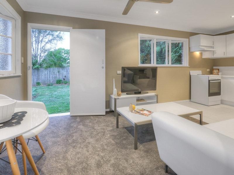 18 Glenhaven Street, Kedron QLD 4031