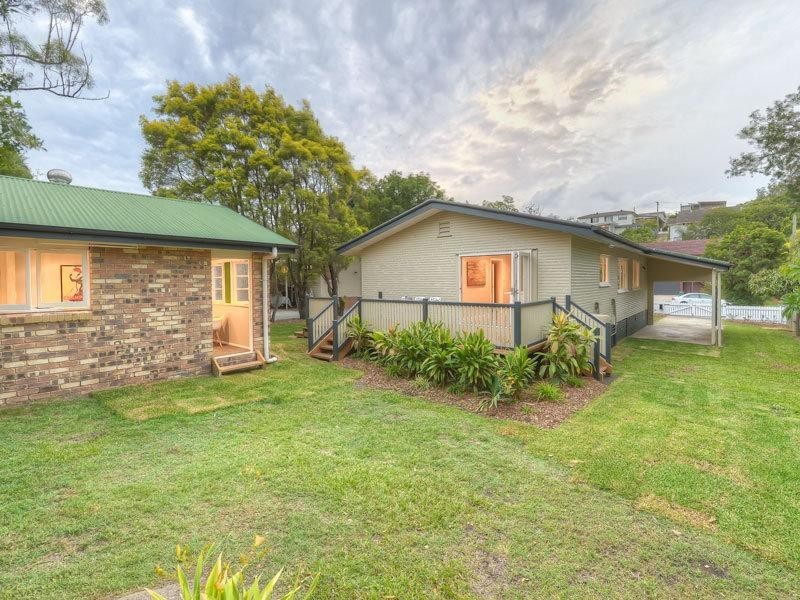 18 Glenhaven Street, Kedron QLD 4031