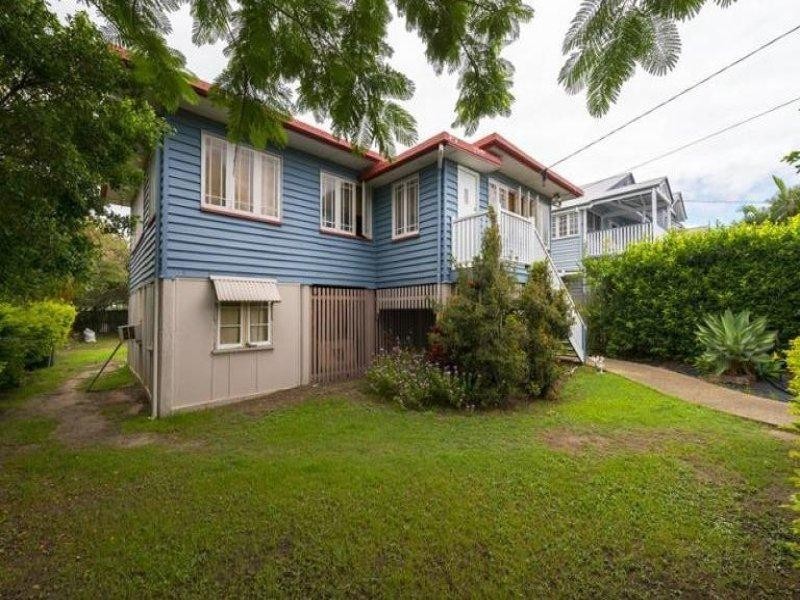 2 Dorames Street, Hendra QLD 4011