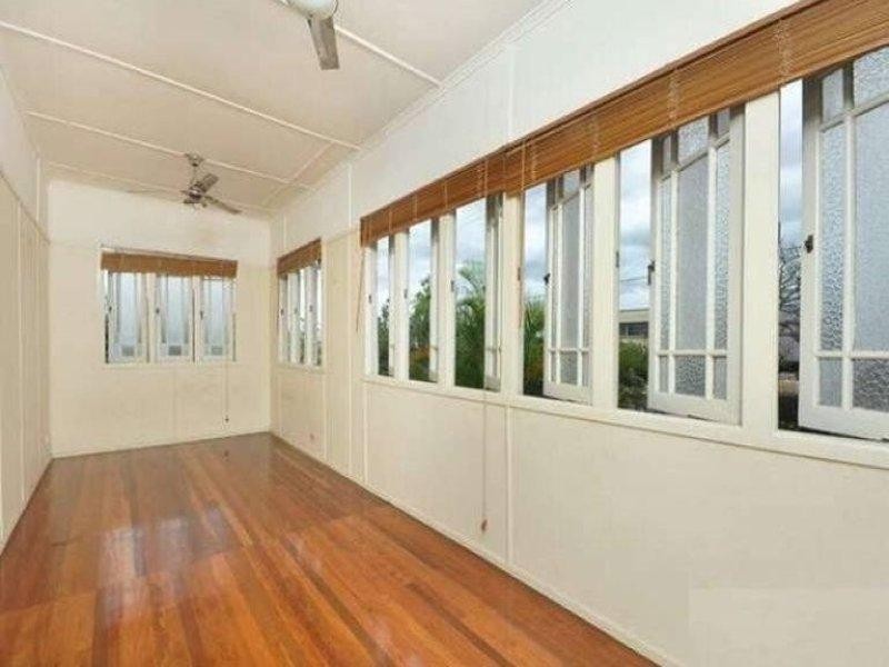 2 Dorames Street, Hendra QLD 4011