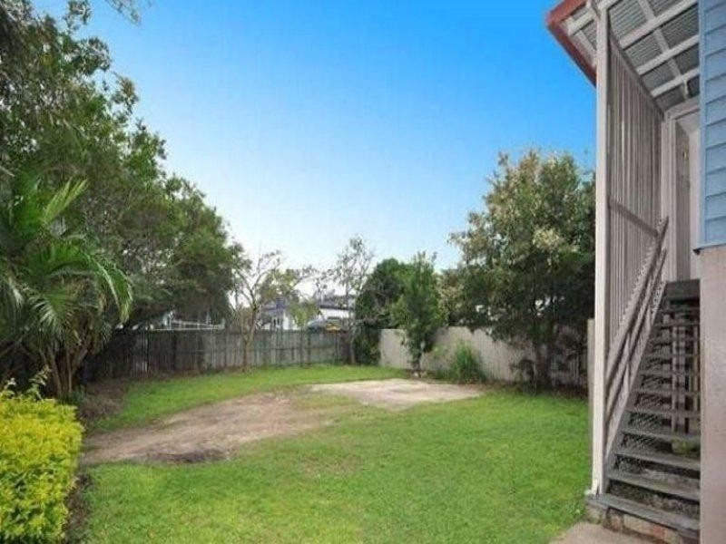 2 Dorames Street, Hendra QLD 4011