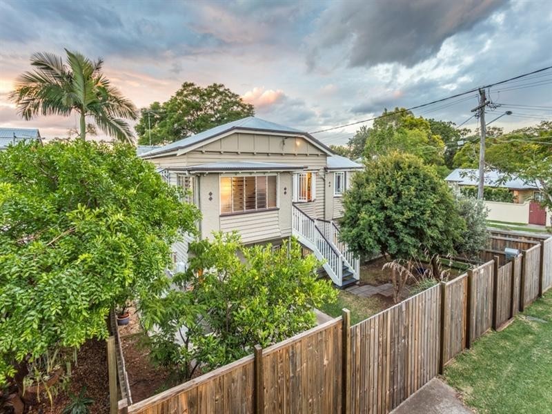 11 Prince Street, Grange QLD 4051