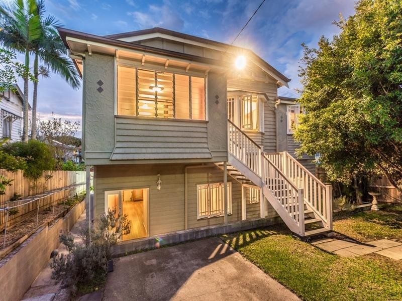 11 Prince Street, Grange QLD 4051