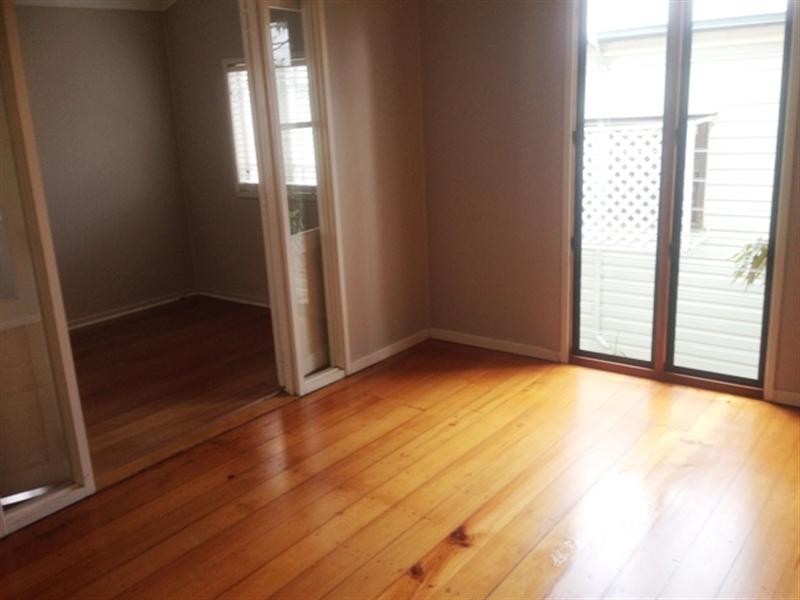 15 Ella Street, Red Hill QLD 4059