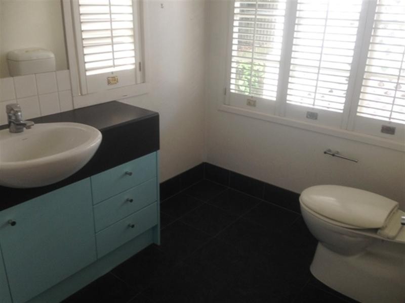 15 Ella Street, Red Hill QLD 4059