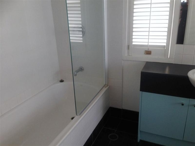 15 Ella Street, Red Hill QLD 4059