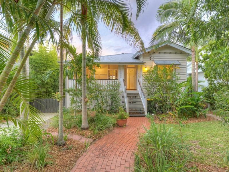 56 Ninth Avenue, Kedron QLD 4031