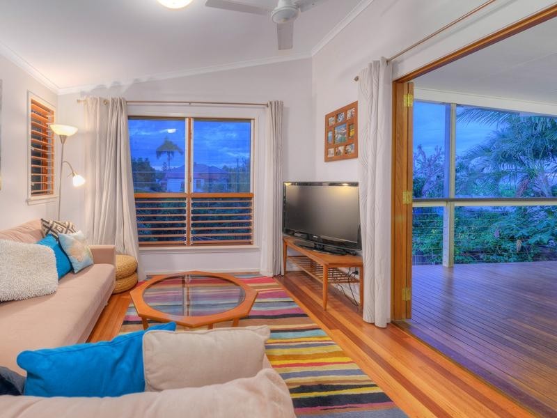 56 Ninth Avenue, Kedron QLD 4031