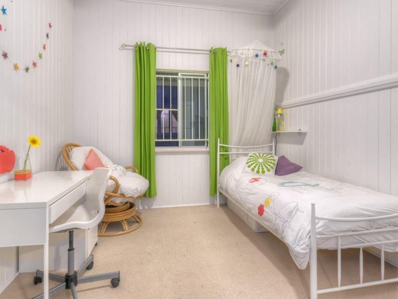 56 Ninth Avenue, Kedron QLD 4031