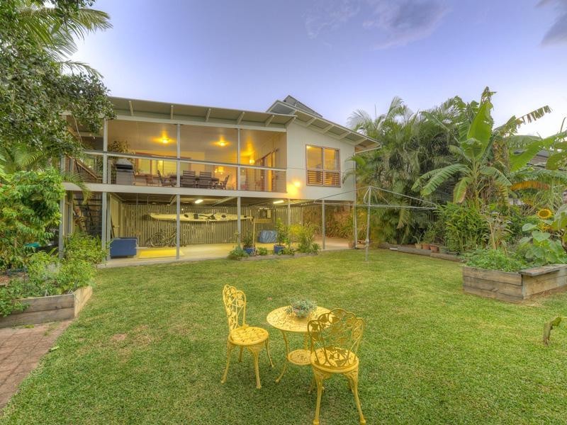 56 Ninth Avenue, Kedron QLD 4031