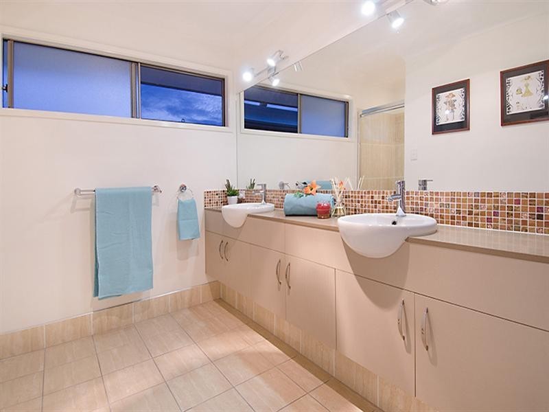 19 Bulli Street, Hendra QLD 4011