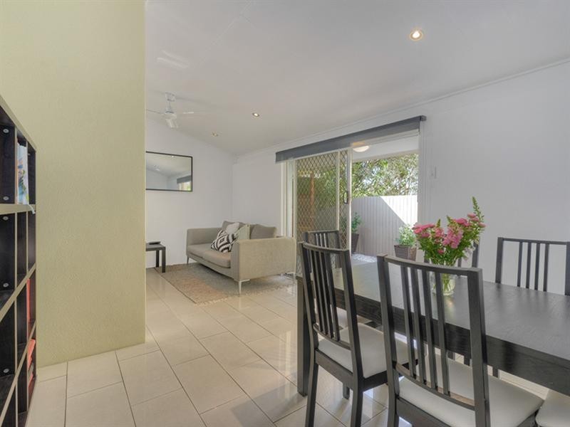 4/65 Erneton Street, Newmarket QLD 4051