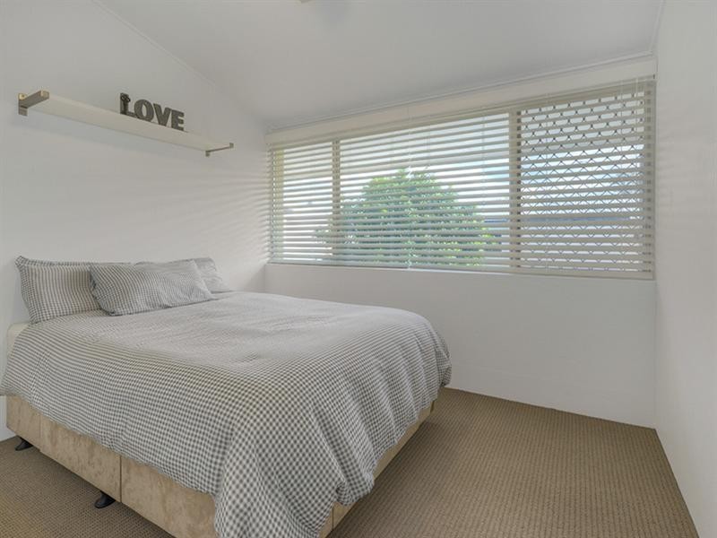 4/65 Erneton Street, Newmarket QLD 4051