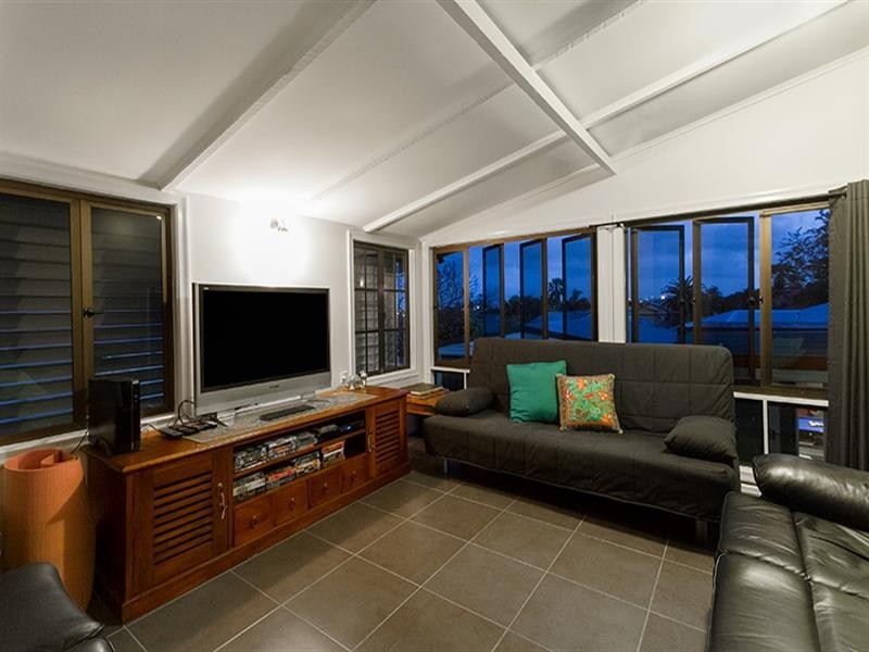 74 Cremorne Road, Kedron QLD 4031