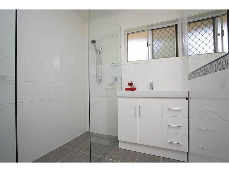 48 Gordon Road, Ferny Hills QLD 4055