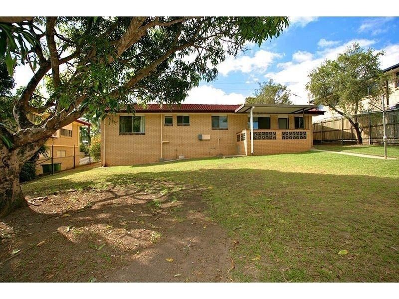 48 Gordon Road, Ferny Hills QLD 4055
