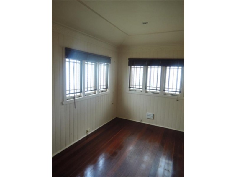 70 Ninth Avenue, Kedron QLD 4031