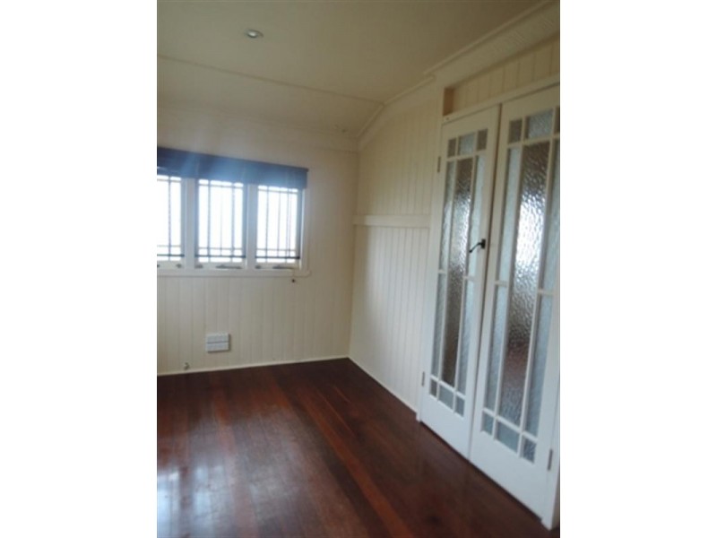 70 Ninth Avenue, Kedron QLD 4031