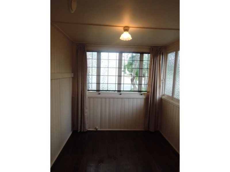 70 Ninth Avenue, Kedron QLD 4031