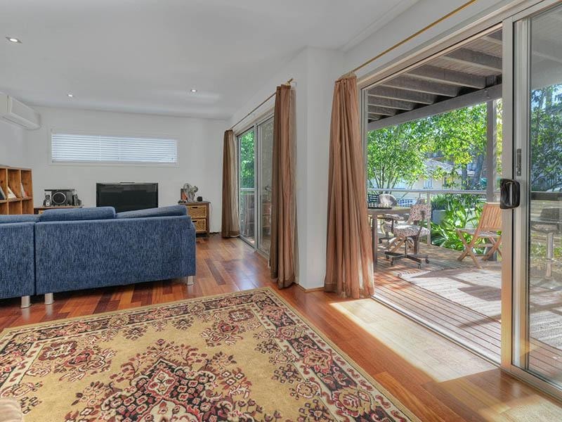3/10 Burton Street, Indooroopilly QLD 4068
