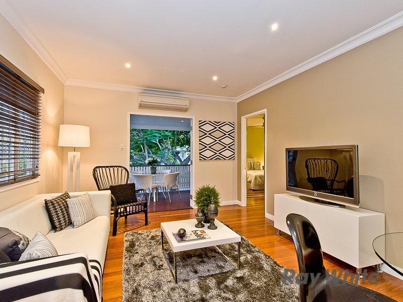 12 Kanangra Street, Stafford QLD 4053