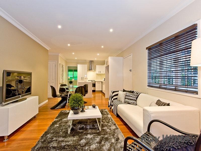 12 Kanangra Street, Stafford QLD 4053