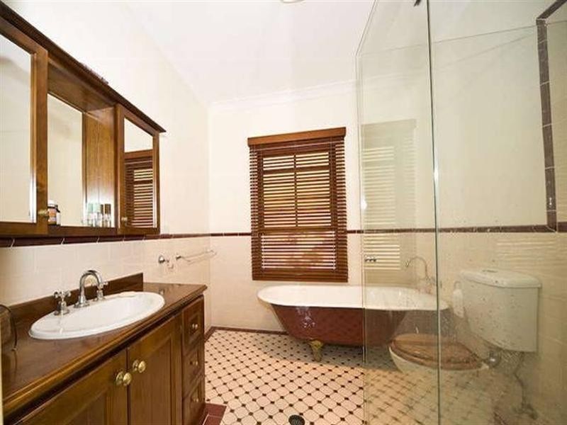 19 McCawley Street, Stafford QLD 4053