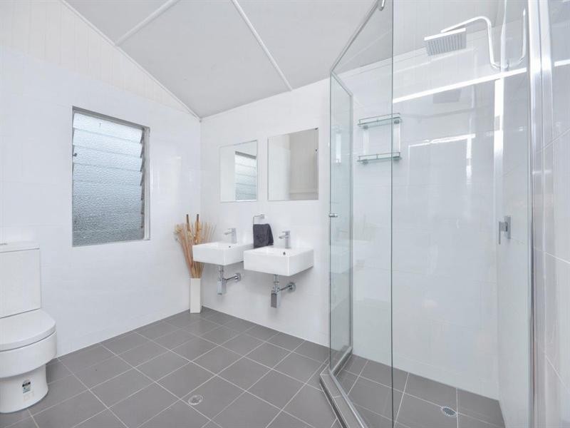 27 School Street, Hendra QLD 4011